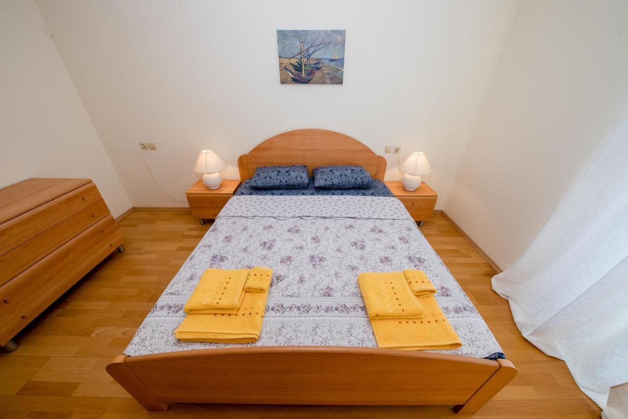 Nikolina Rab Apartments Раб Екстериор снимка