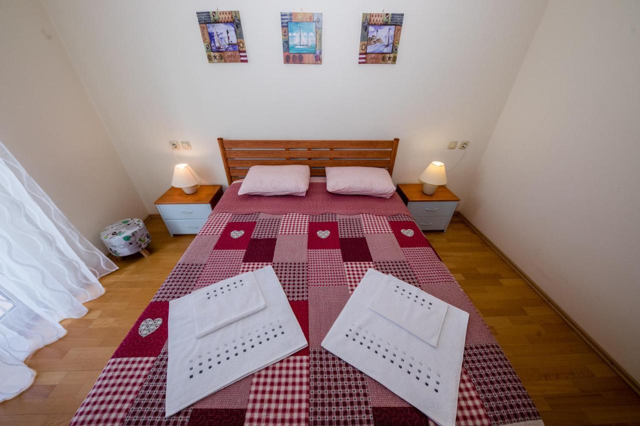 Nikolina Rab Apartments Раб Екстериор снимка